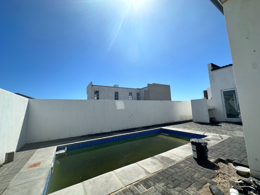 3 Bedroom Property for Sale in Sandown Western Cape